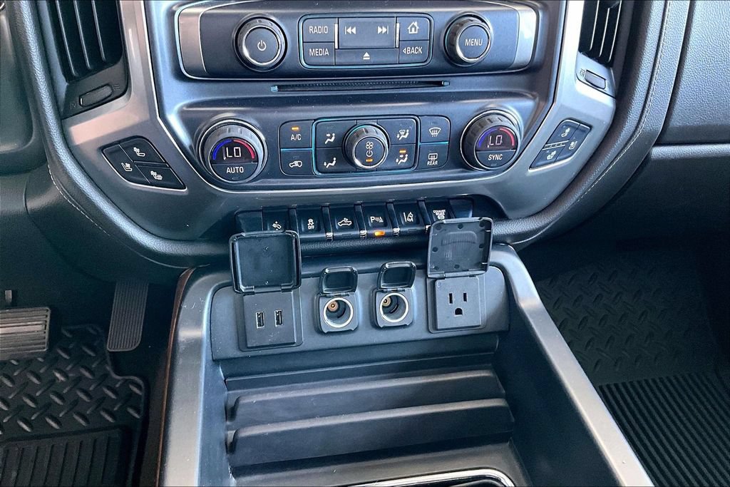 Used 2018 Chevrolet Silverado 2500 LTZ w/ Duramax Plus Package RWD image 10