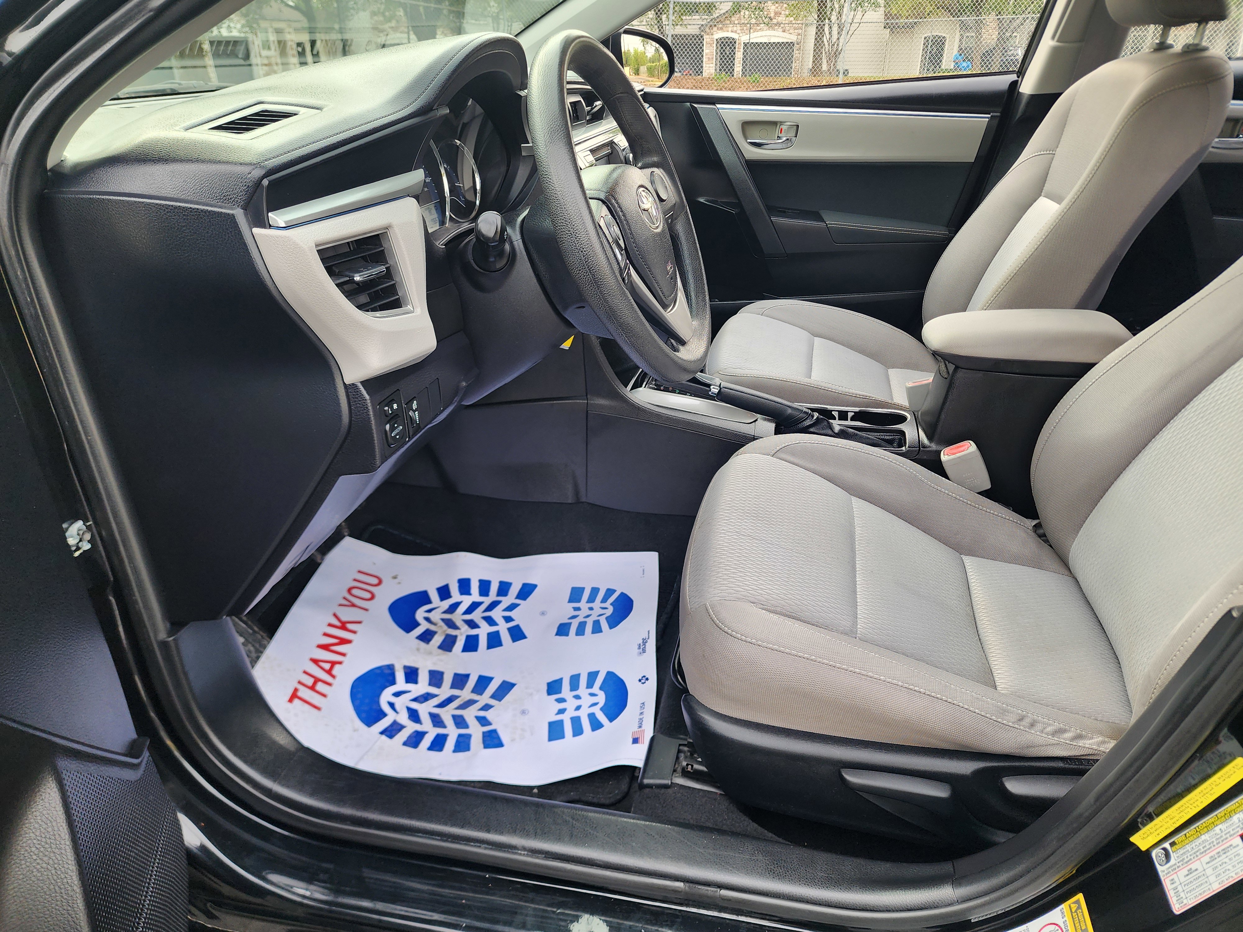 Used 2016 Toyota Corolla LE FWD image 21