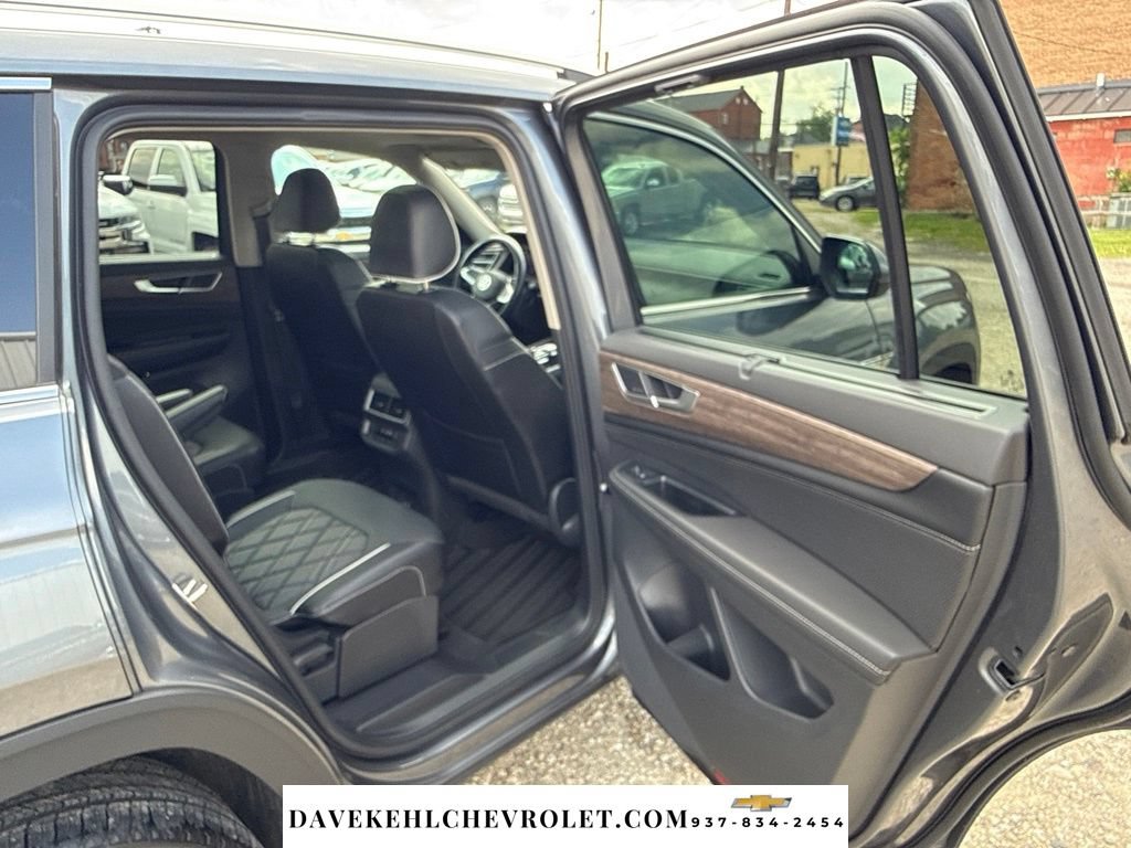 Used 2024 Volkswagen Atlas SEL Premium R-Line AWD/4WD image 20