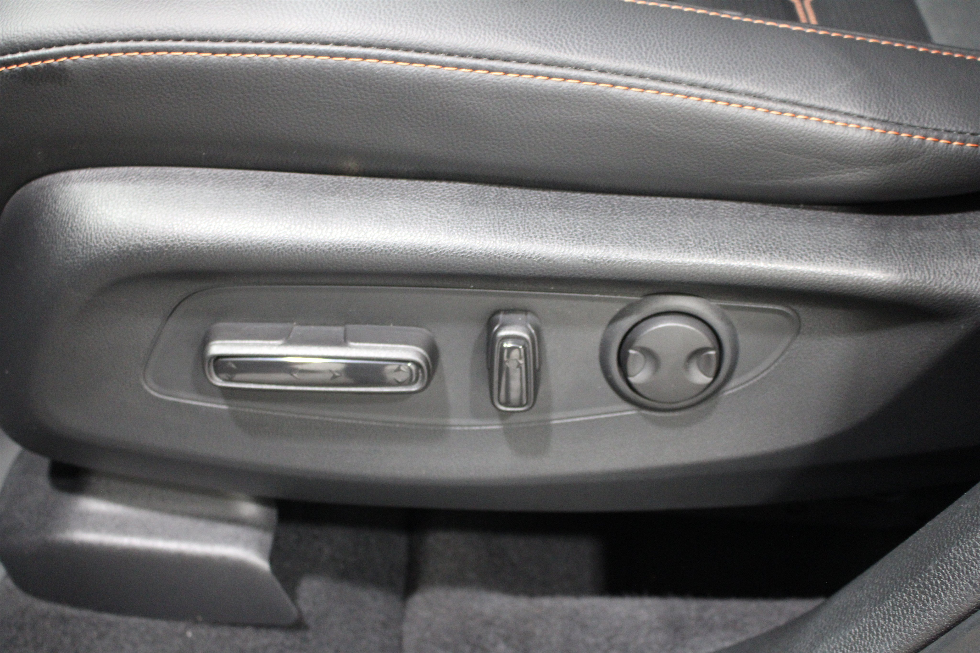 Used 2023 Honda CR-V Sport Touring image 5