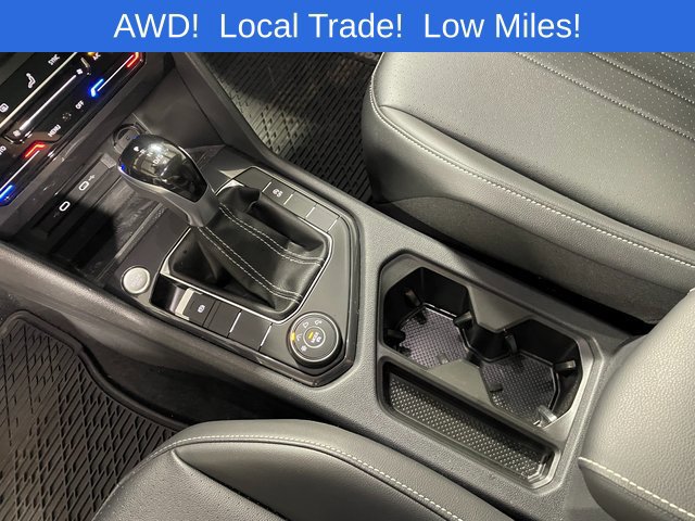 Used 2024 Volkswagen Tiguan SE w/ Panoramic Sunroof Package AWD/4WD image 17