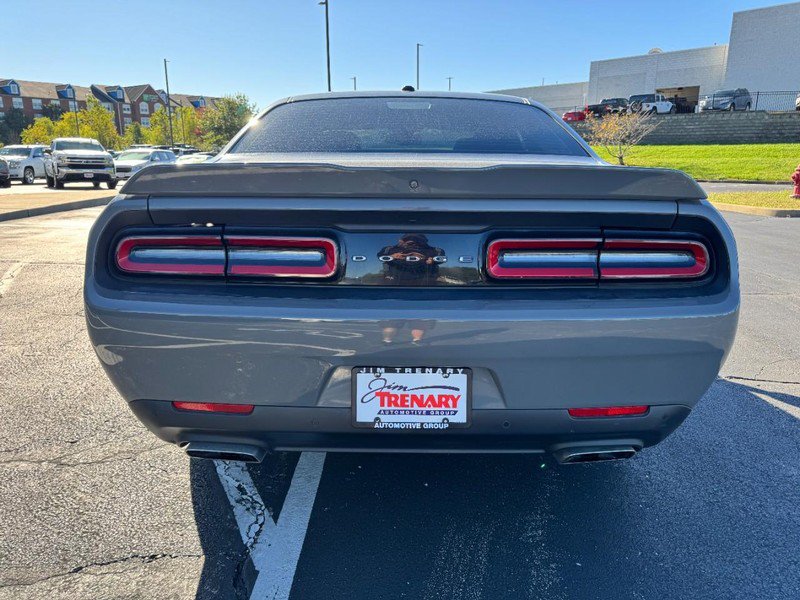 Used 2019 Dodge Challenger R/T RWD image 4