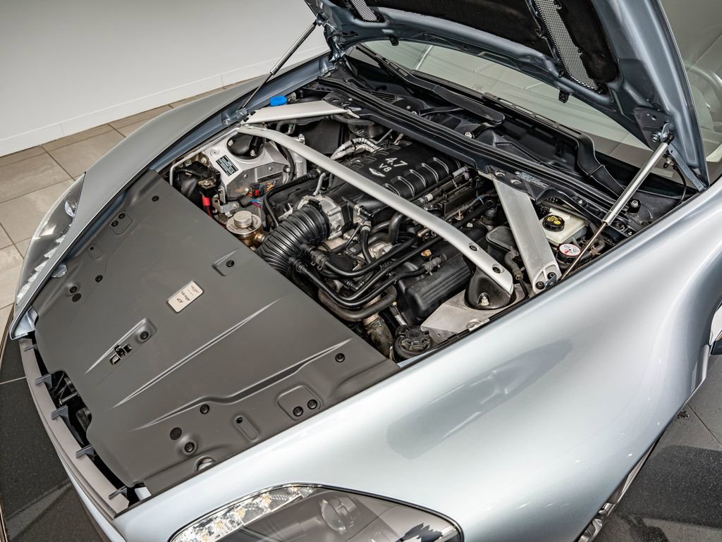Used 2015 Aston Martin V8 Vantage GT RWD image 44