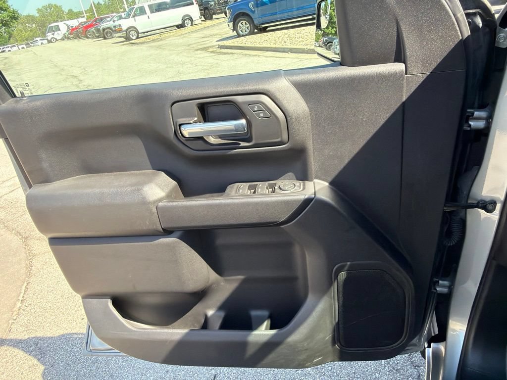 Used 2025 Chevrolet Silverado 1500 Custom AWD/4WD image 29