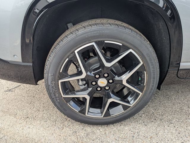 New 2026 Chevrolet Traverse High Country w/ LPO, Floor Liner Package image 3
