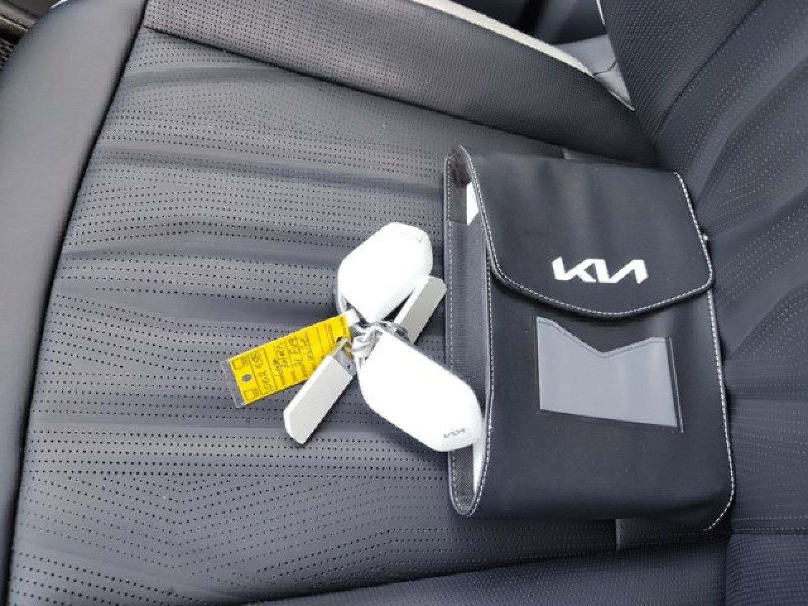 Used 2025 Kia EV9 GT-Line AWD/4WD image 23