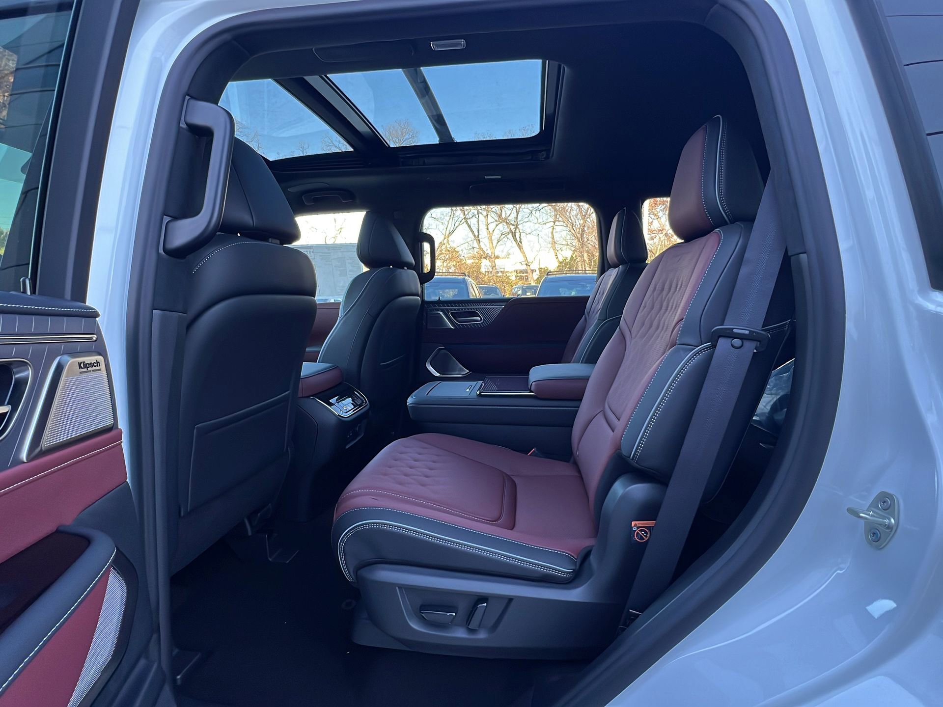 New 2026 INFINITI QX80 Autograph image 20