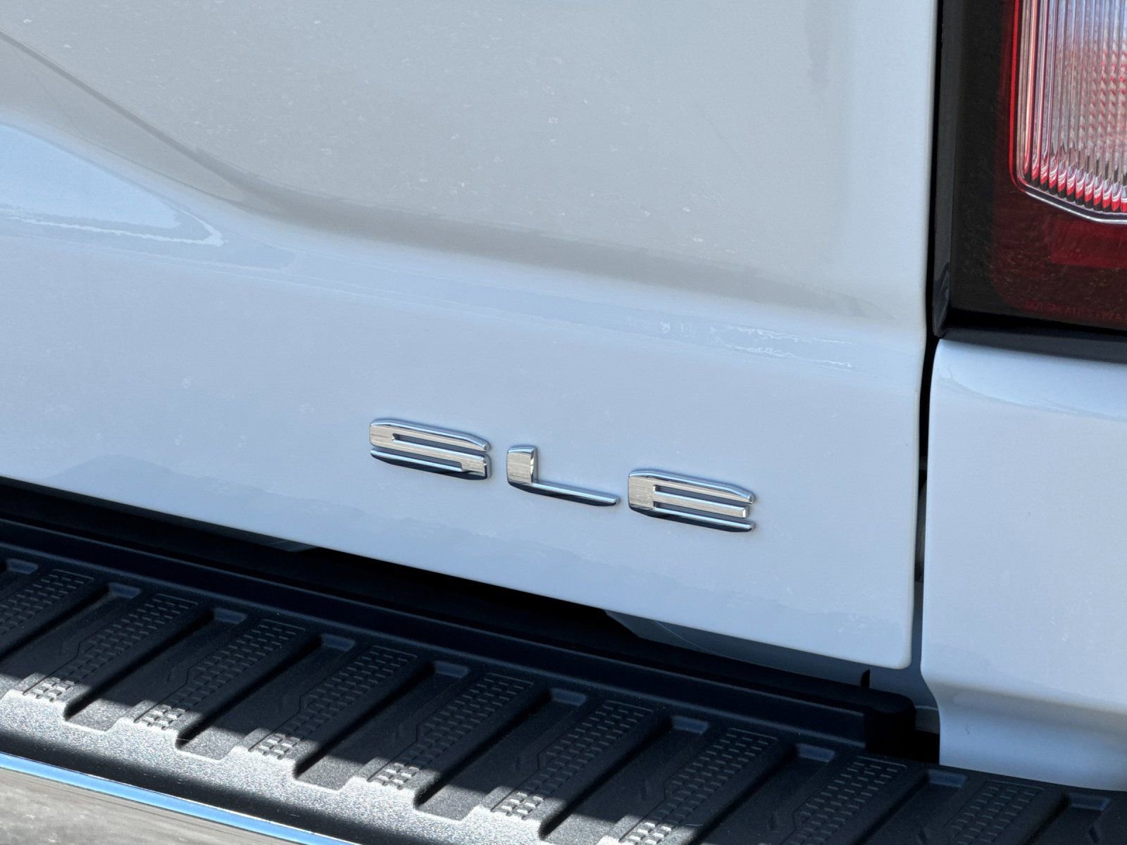 New 2026 GMC Sierra 1500 SLE AWD/4WD image 31
