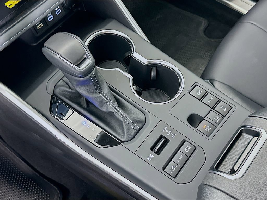 Certified 2026 Toyota Highlander XLE image 17