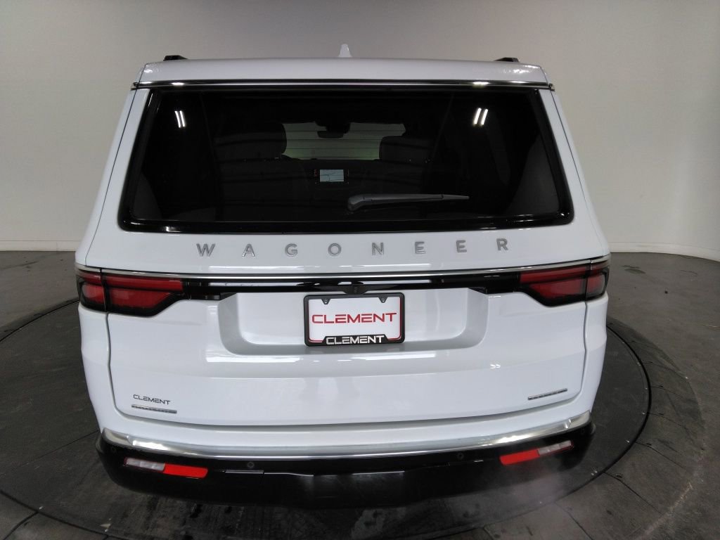 Used 2023 Jeep Wagoneer Series II w/ Premium Group I image 7