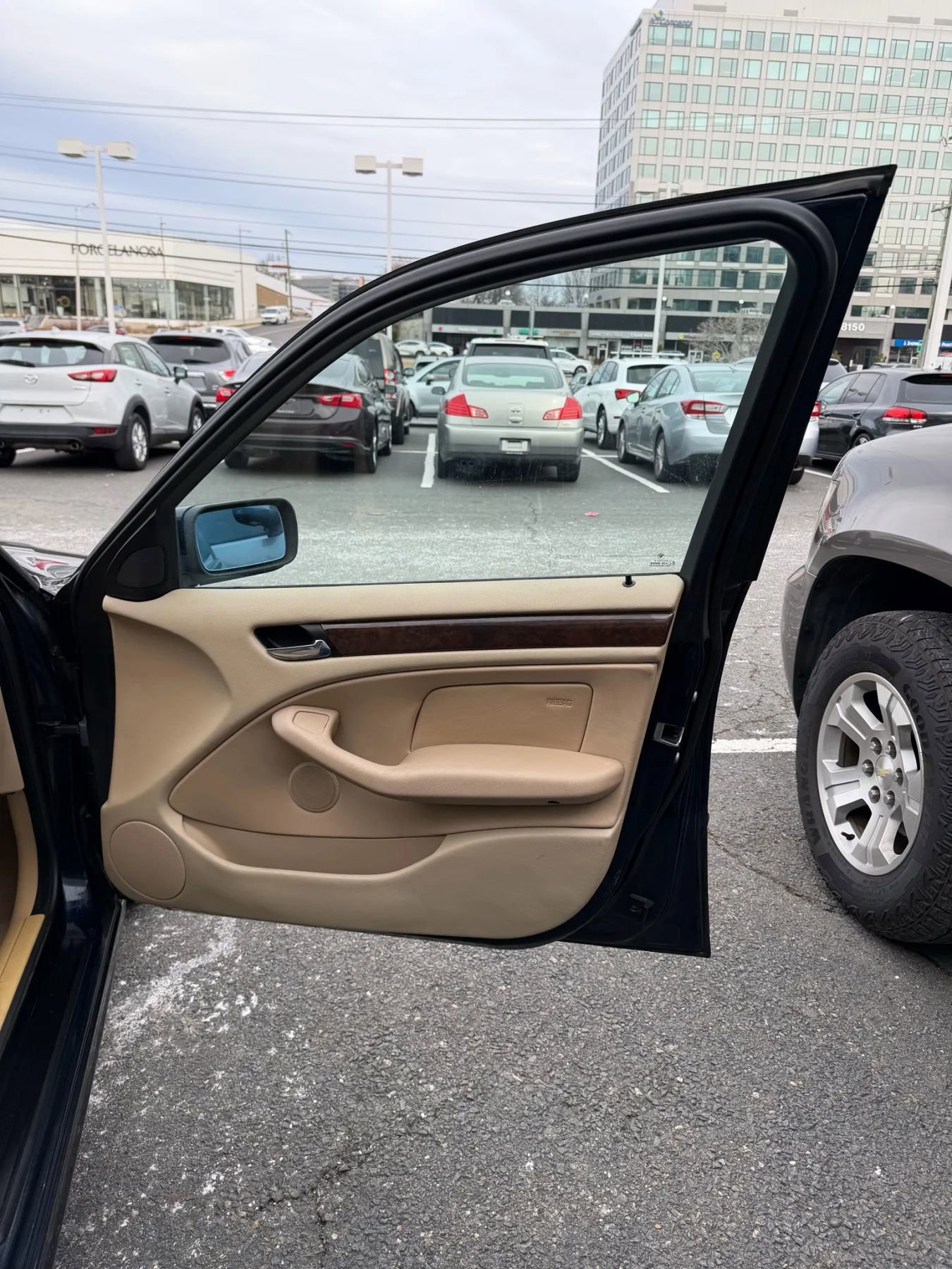 Used 2003 BMW 325xi Sedan image 22