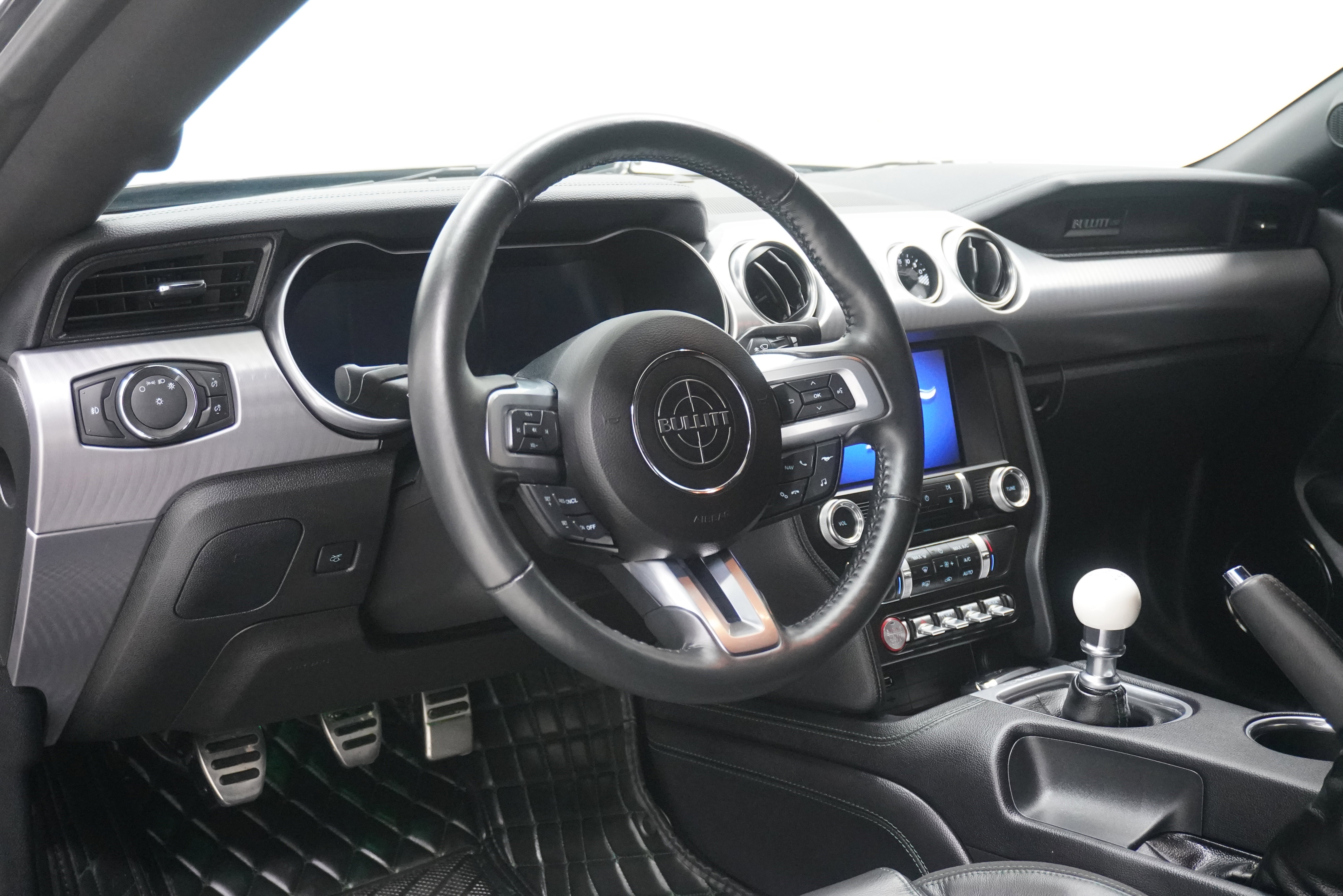 Used 2020 Ford Mustang Bullitt w/ Bullitt Electronics Package RWD image 11