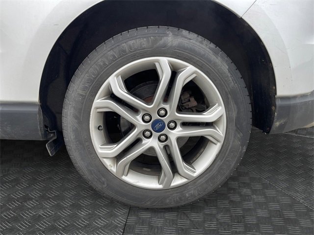 Used 2016 Ford Edge Titanium w/ Technology Package image 14