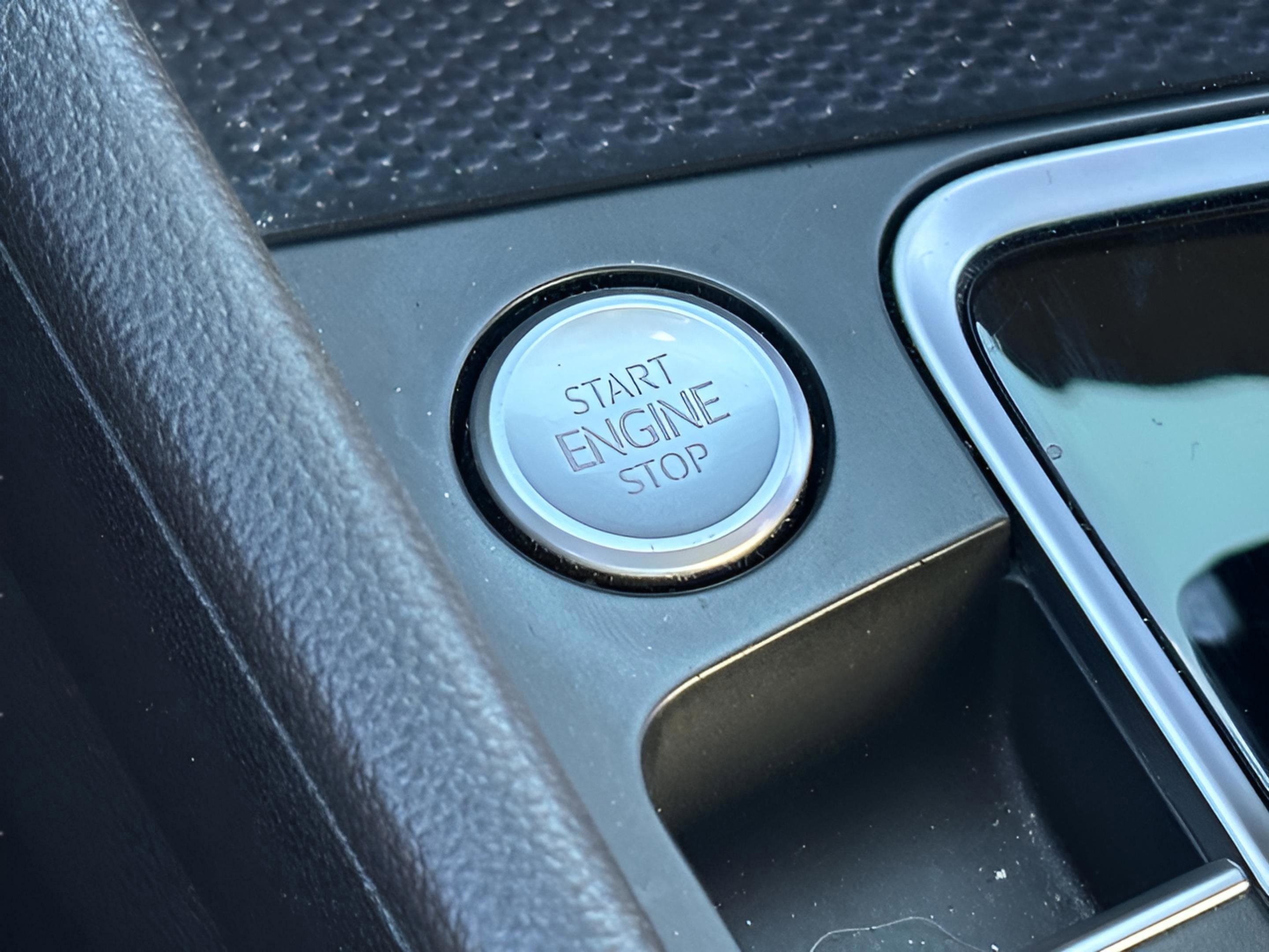 Used 2019 Volkswagen Jetta R-Line image 18