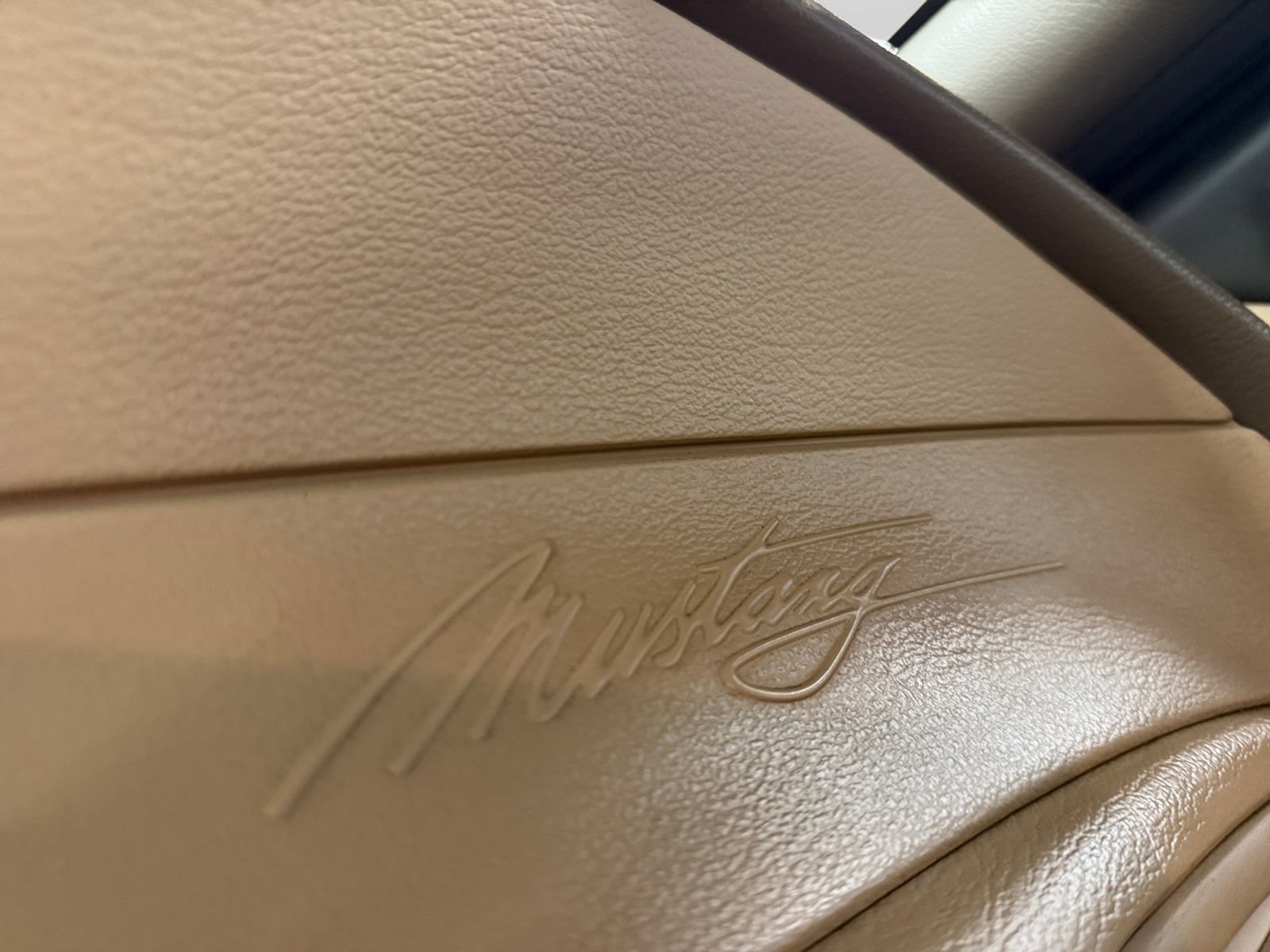 Used 2000 Ford Mustang GT RWD image 33