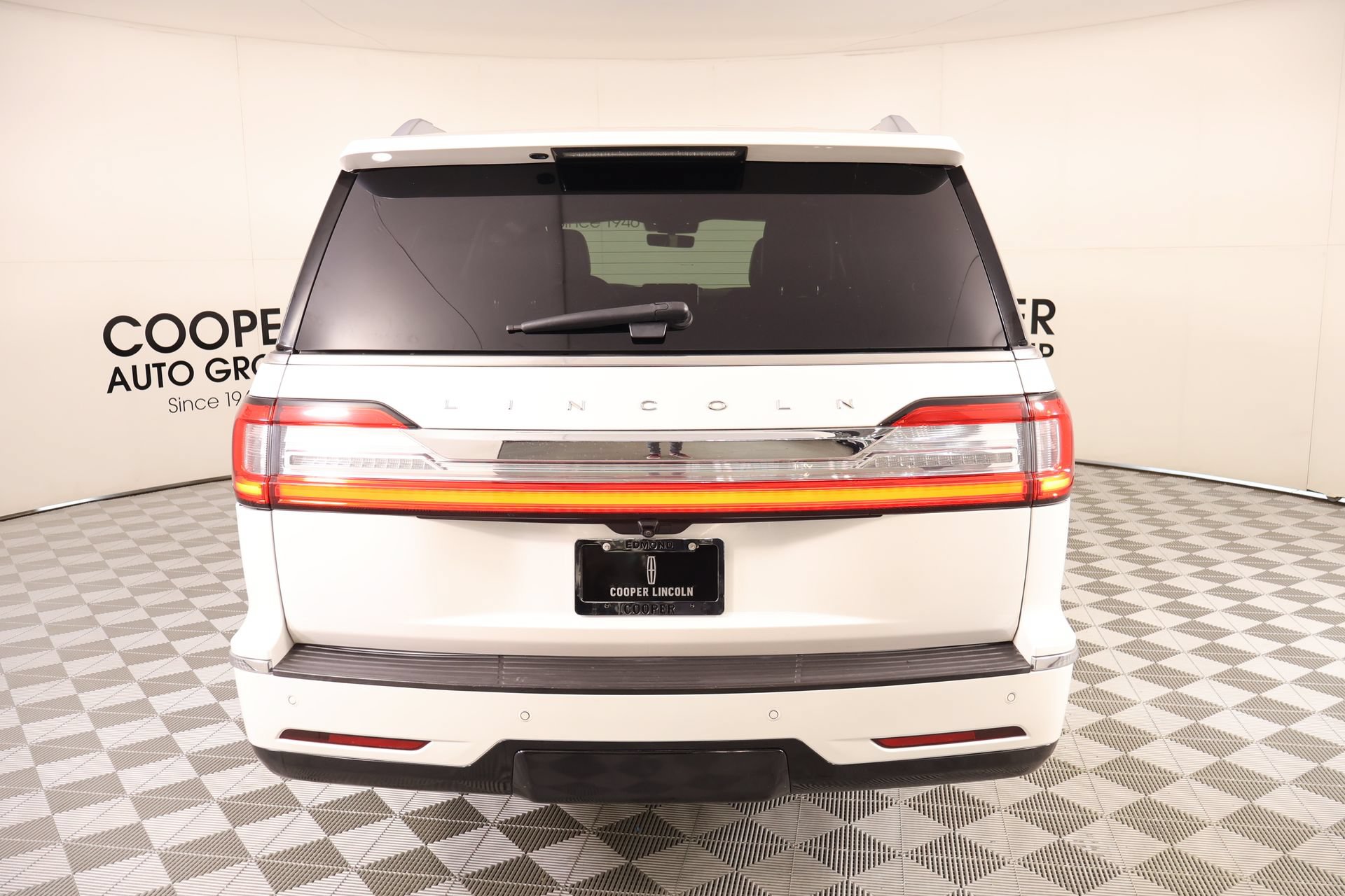 Used 2019 Lincoln Navigator L Reserve AWD/4WD image 24