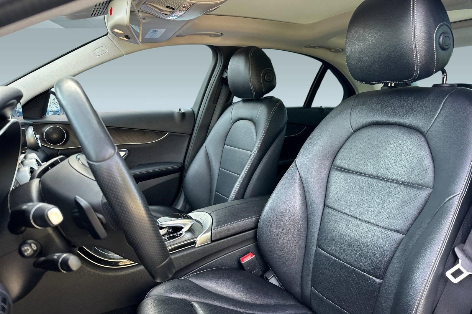 Used 2016 Mercedes-Benz C 350e Sedan image 23