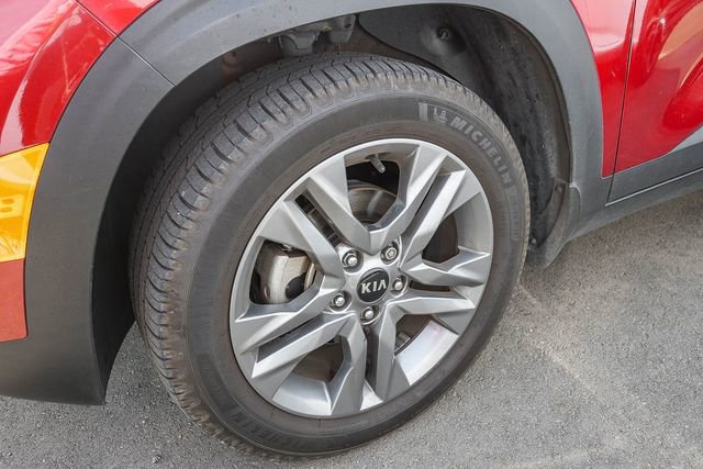 Certified 2021 Kia Seltos S FWD image 9