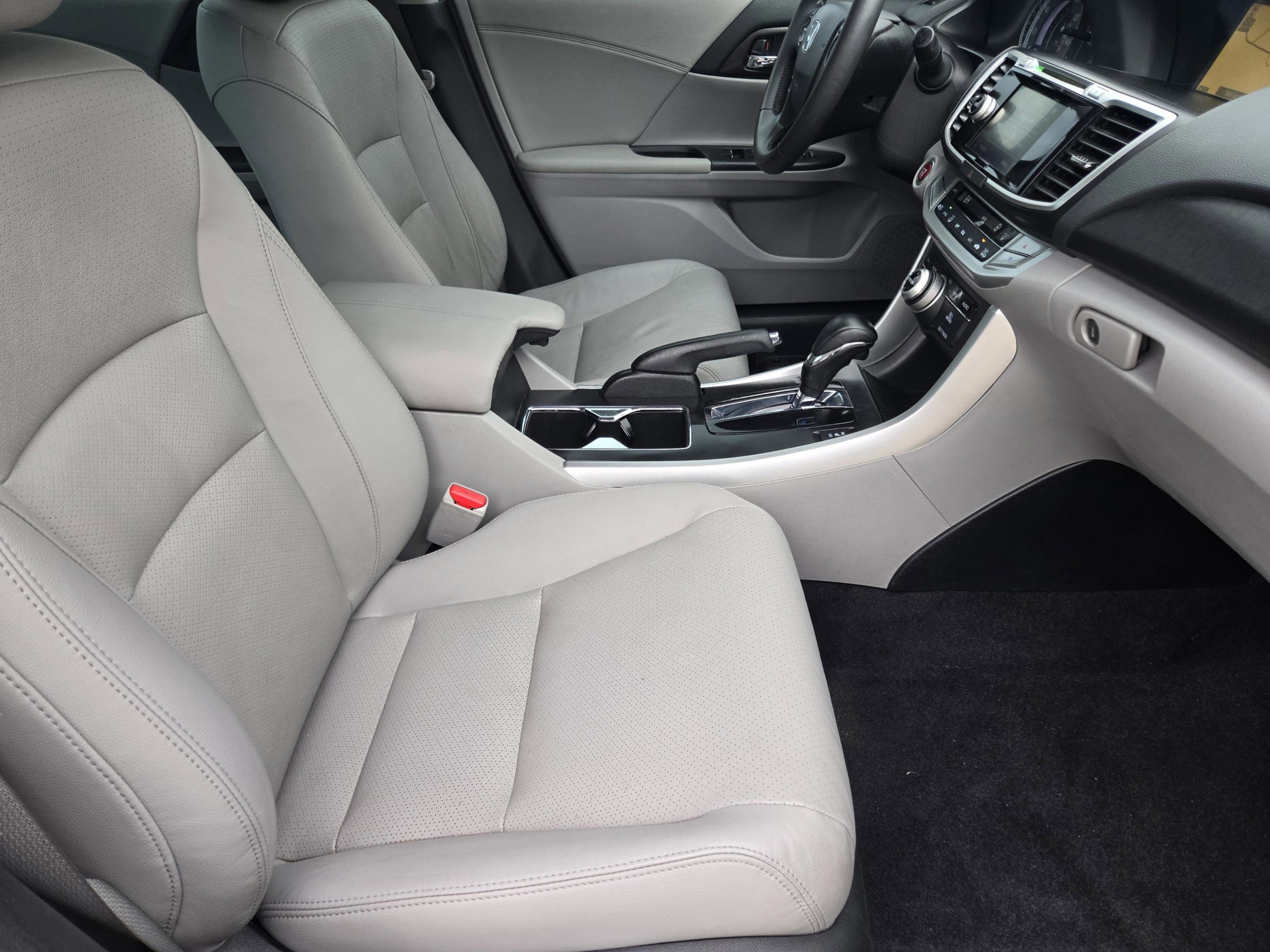 Used 2013 Honda Accord EX-L image 10