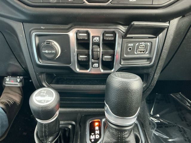 Used 2022 Jeep Gladiator Sport image 25