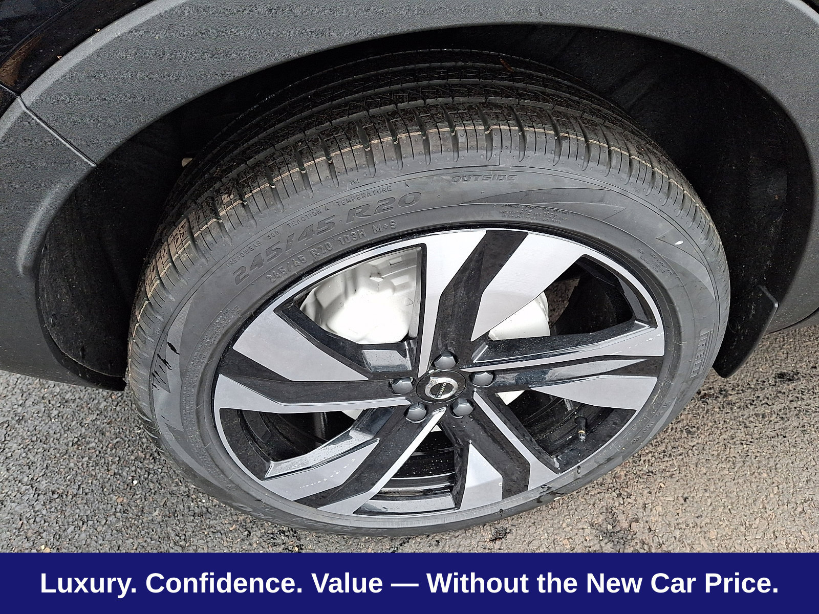 New 2026 Volvo XC40 B5 Ultra w/ Protection Package Premier AWD/4WD image 6