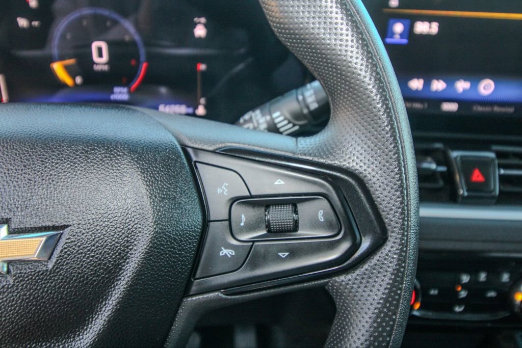 Used 2025 Chevrolet TrailBlazer LT AWD/4WD image 20