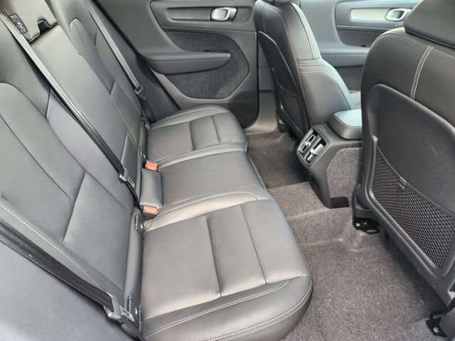 Certified 2025 Volvo XC60 B5 Core AWD/4WD image 31