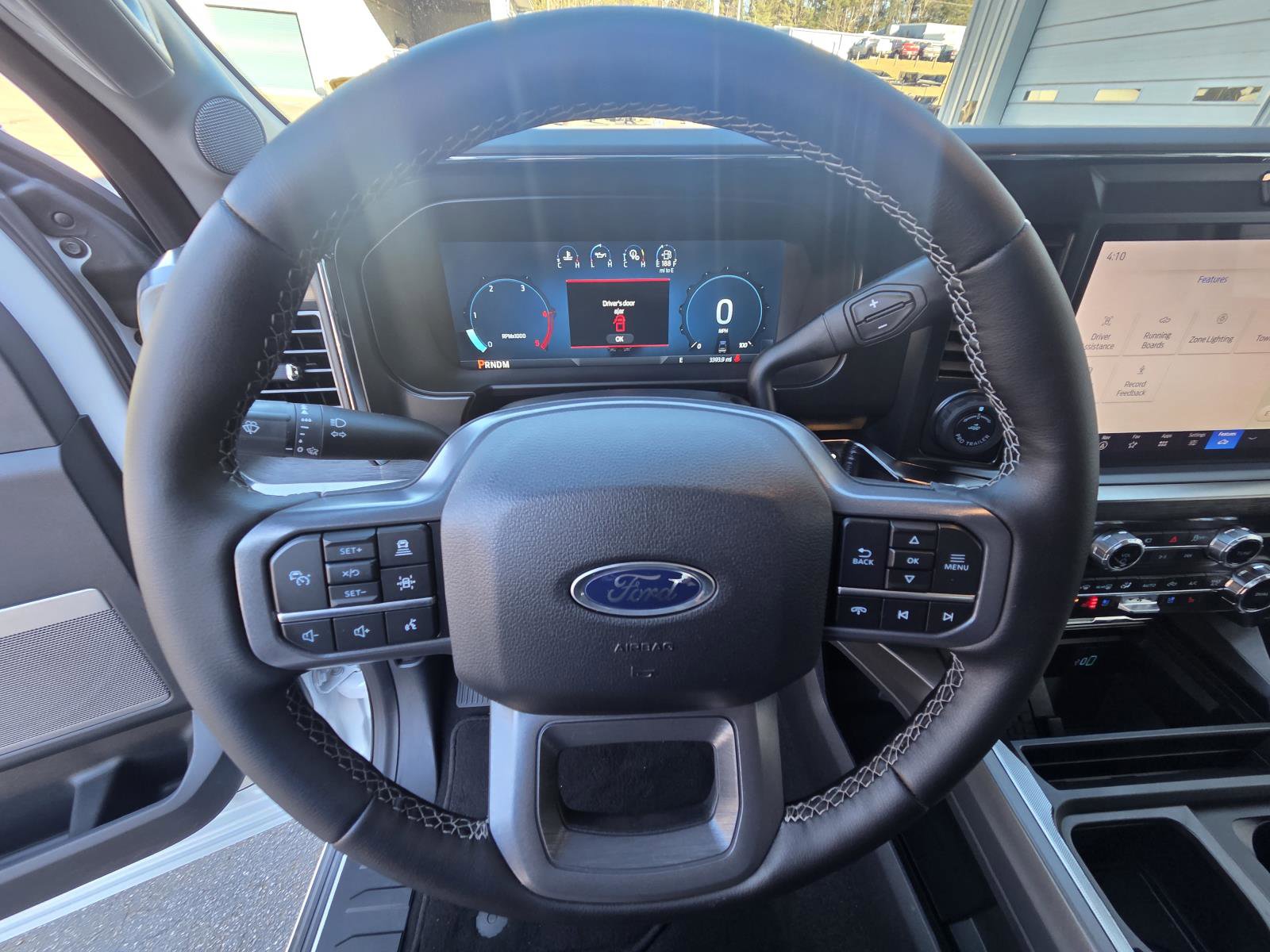 Used 2025 Ford F350 Lariat w/ Lariat Ultimate Package AWD/4WD image 16