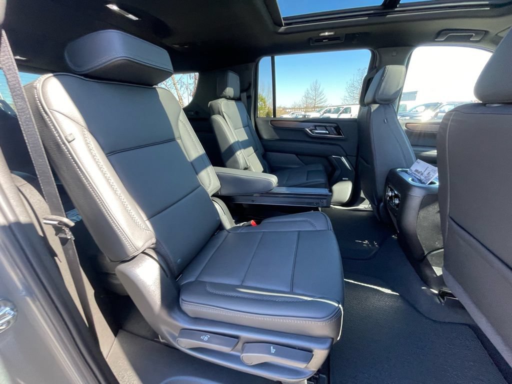 New 2026 GMC Yukon XL Denali w/ Sun & Power Step Package AWD/4WD image 27