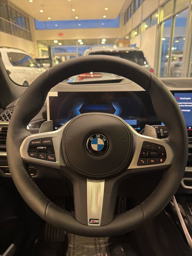 New 2026 BMW X7 xDrive40i w/ M Sport Package image 29