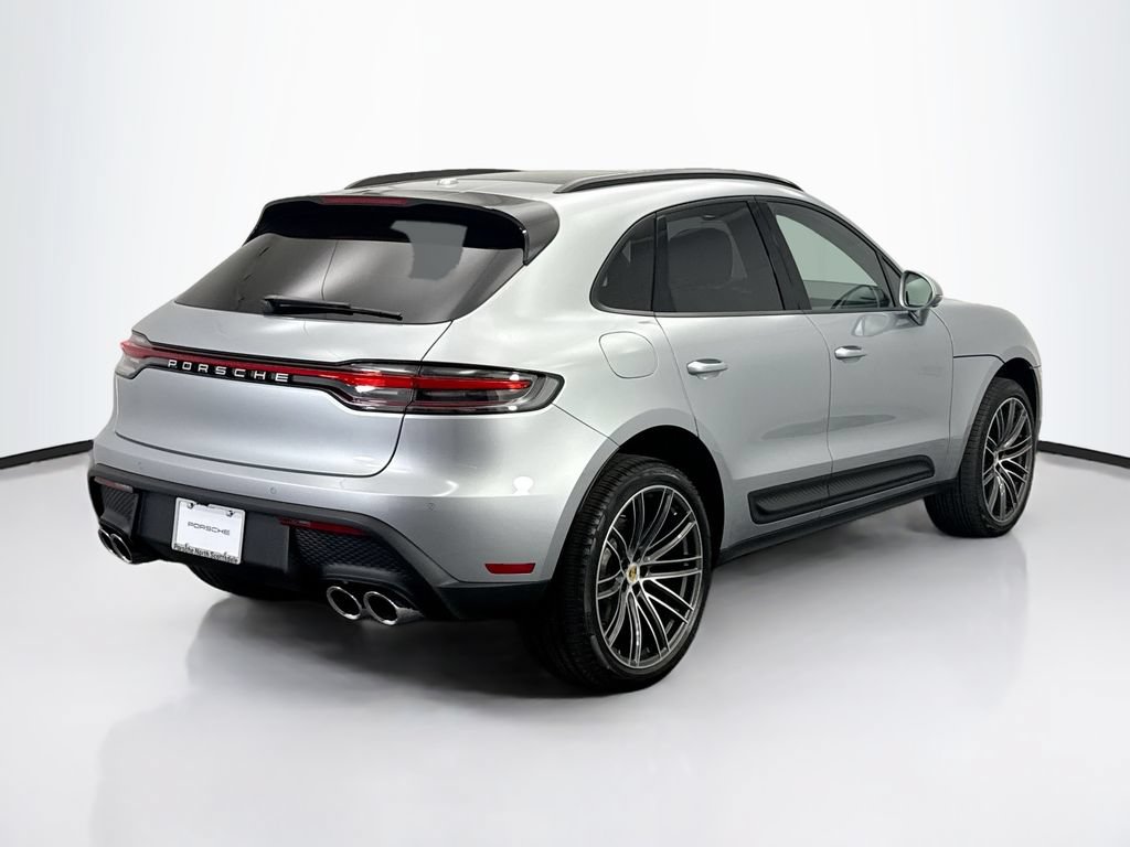 Used 2026 Porsche Macan AWD/4WD image 7