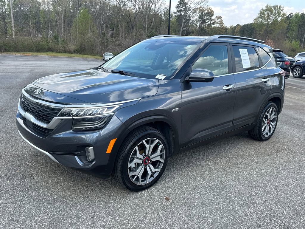 Used 2021 Kia Seltos SX w/ SX Sunroof Package image 3