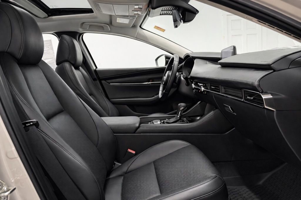 Used 2026 MAZDA MAZDA3 2.5 Turbo Sedan w/Premium Plus image 11