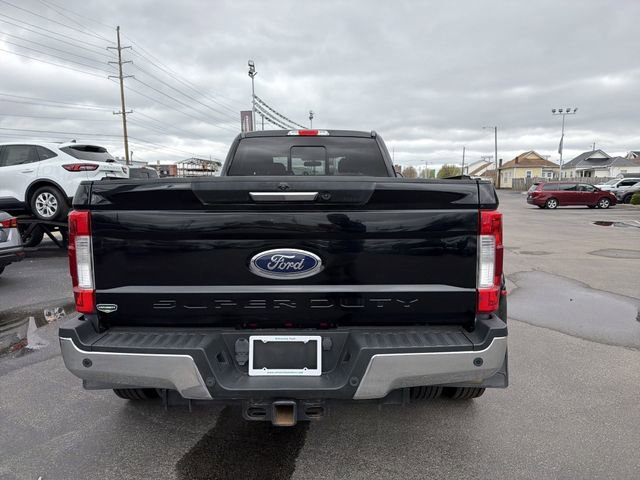 Used 2017 Ford F450 Lariat image 4