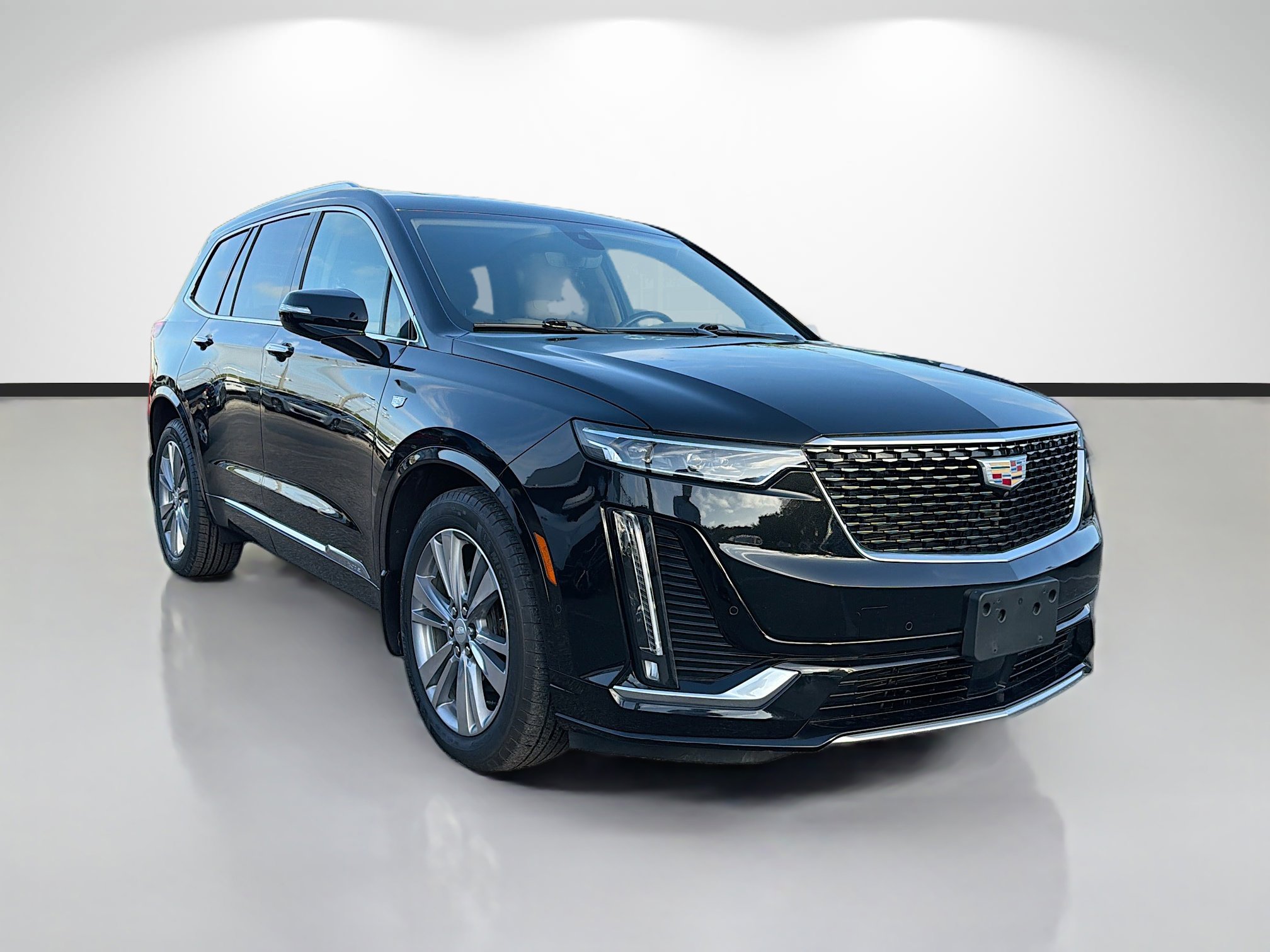 Used 2024 Cadillac XT6 Premium Luxury w/ Platinum Package AWD/4WD image 7