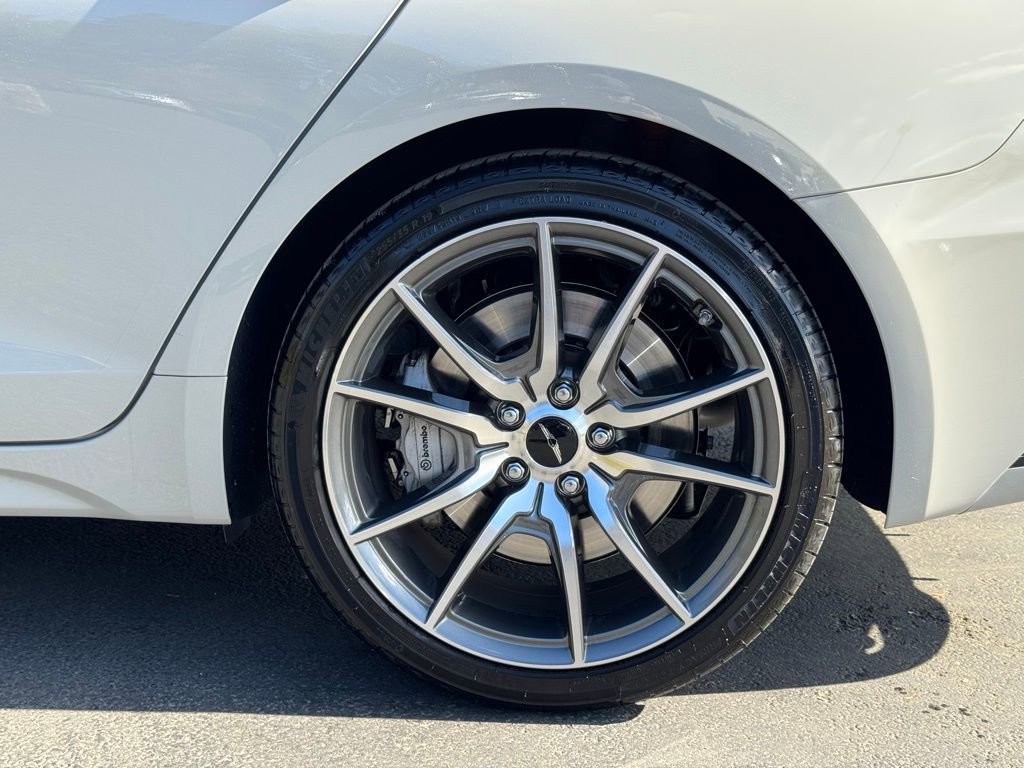 Used 2026 Genesis G70 2.5T image 25