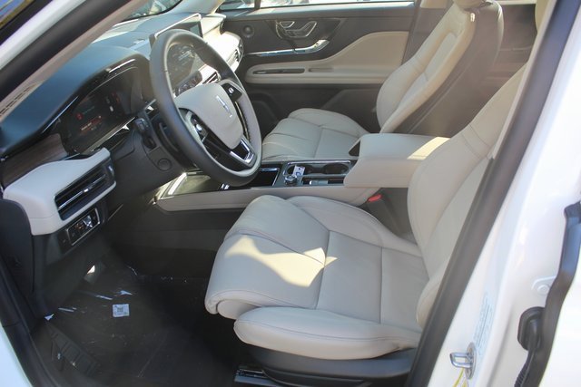 New 2026 Lincoln Corsair Reserve image 12