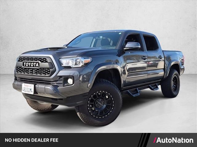 Used 2017 Toyota Tacoma TRD Sport w/ Tow Package (A/T) AWD/4WD image 1