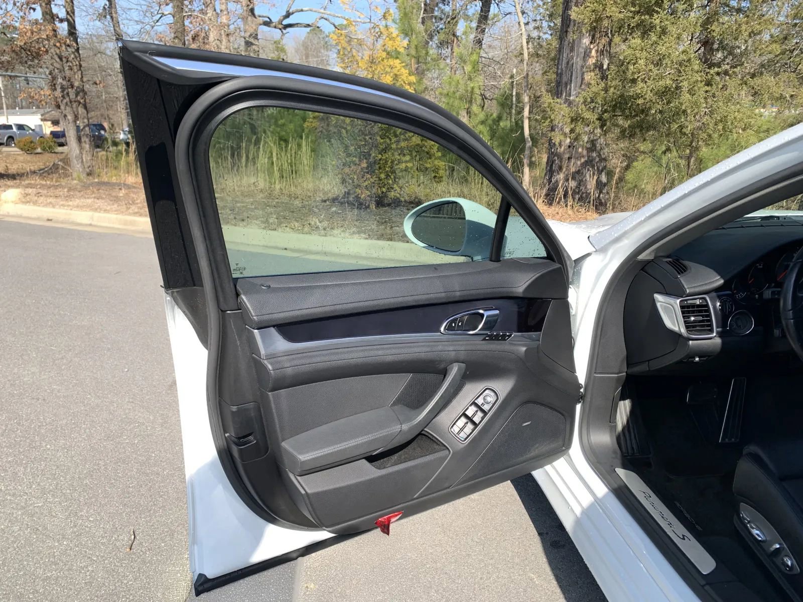 Used 2013 Porsche Panamera image 24