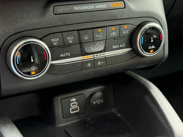 Used 2025 Ford Escape ST-Line AWD/4WD image 30