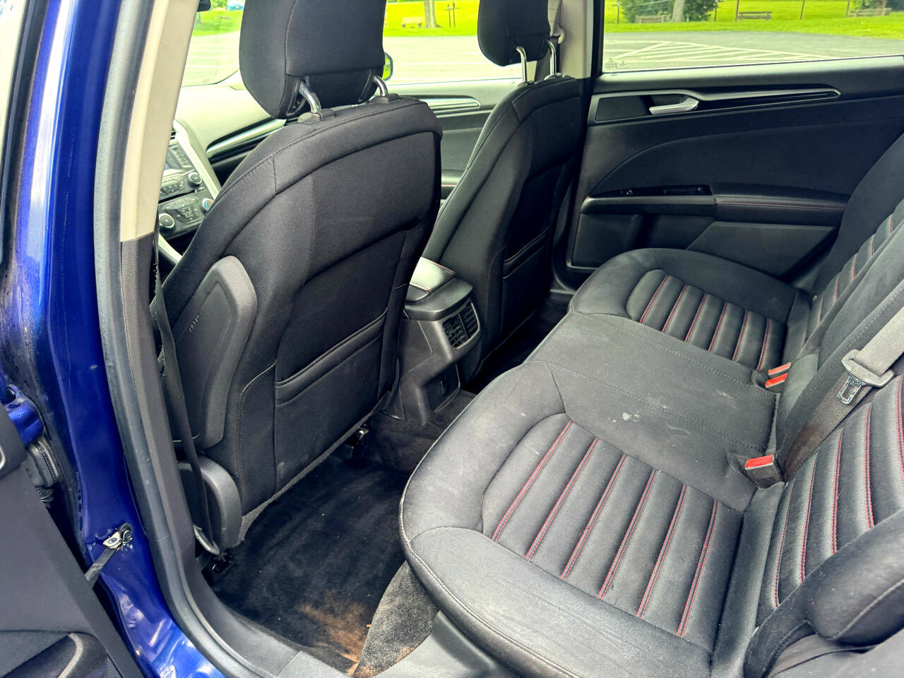 Used 2014 Ford Fusion SE w/ Equipment Group 201A image 27