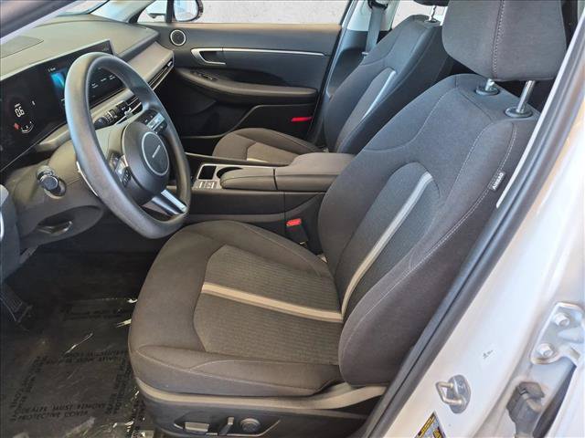 Used 2025 Hyundai Sonata SEL FWD image 21