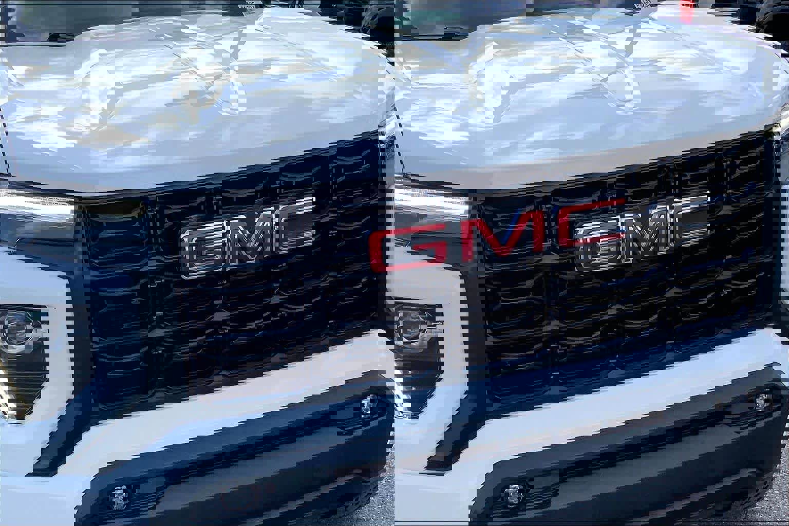 Used 2023 GMC Canyon Elevation w/ Elevation Premium Package RWD image 29