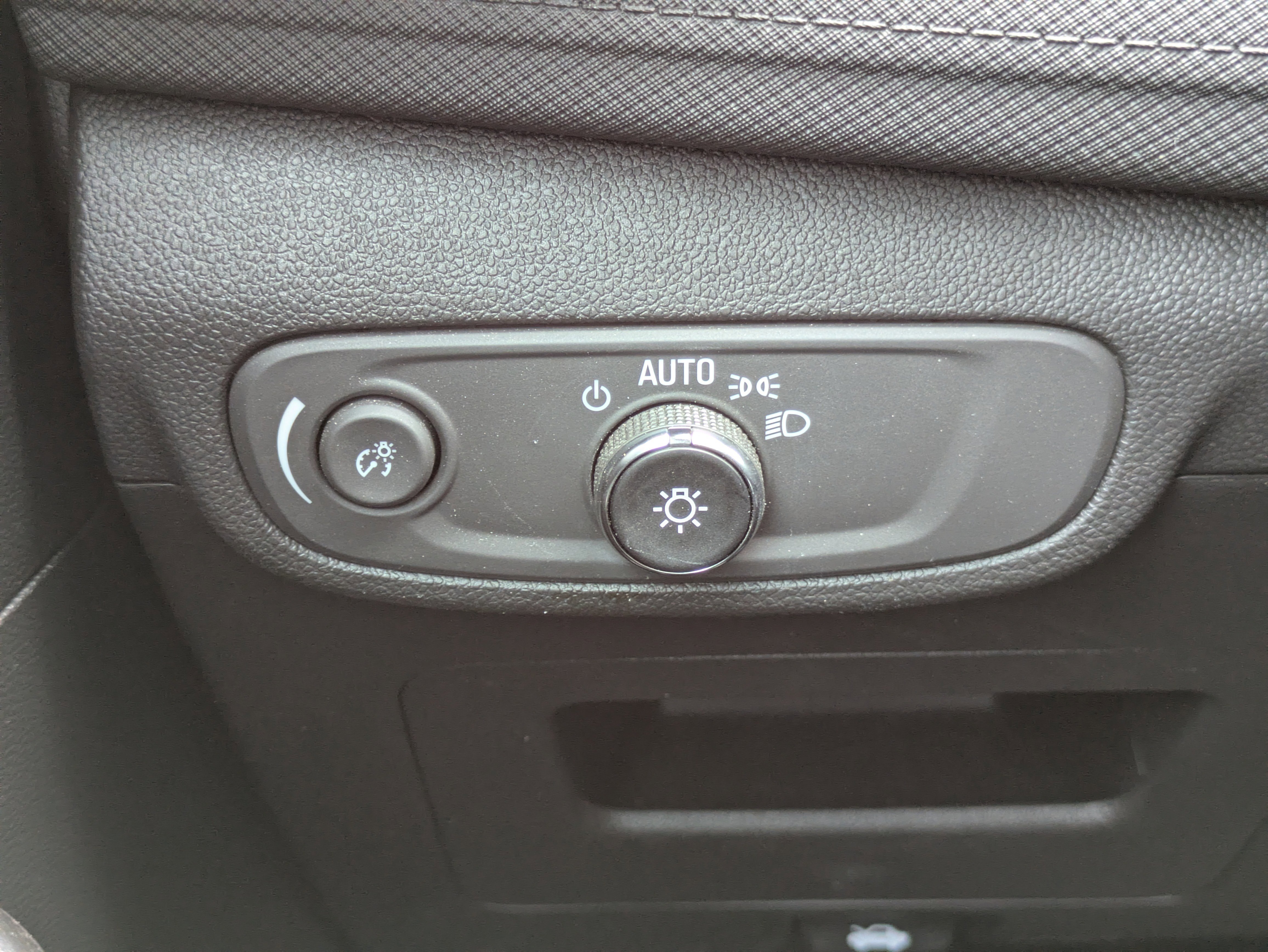 Used 2024 Chevrolet TrailBlazer LT w/ Convenience Package image 15