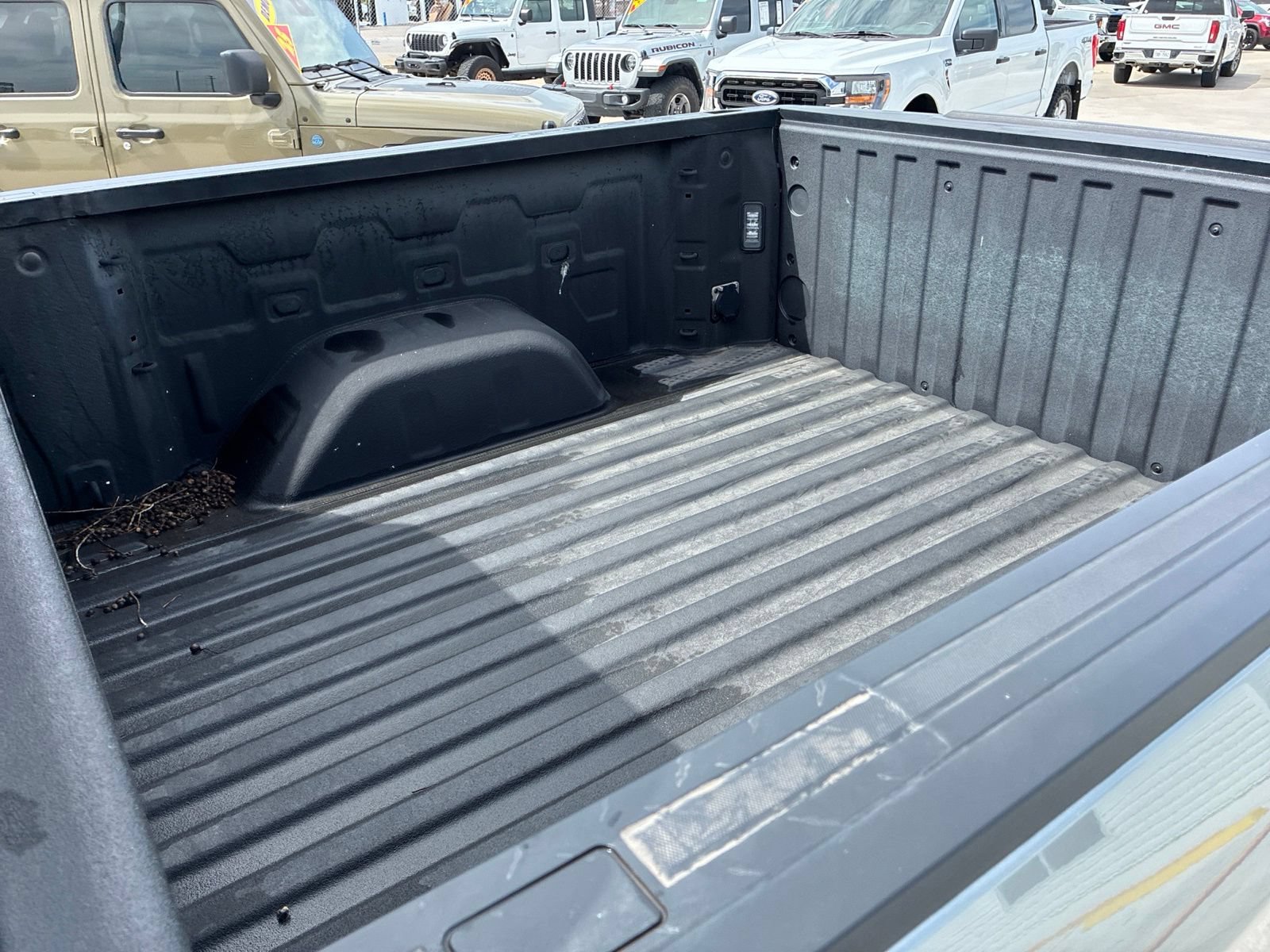 Used 2024 Chevrolet Silverado 1500 LT w/ Protection Package RWD image 13
