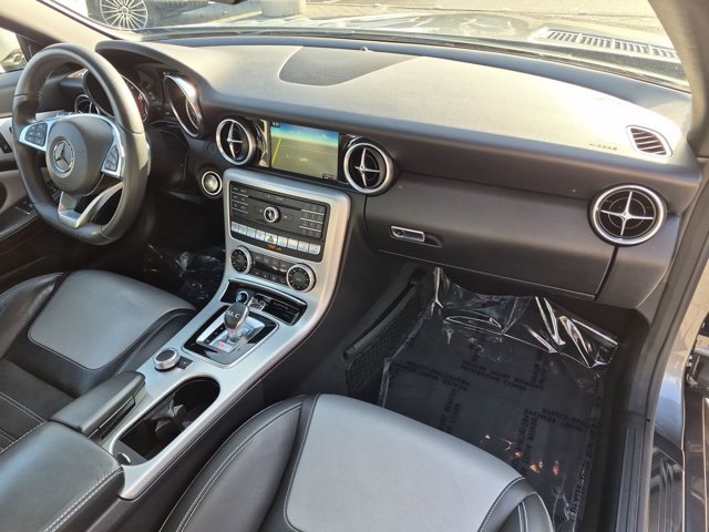 Used 2020 Mercedes-Benz SLC 300 image 19