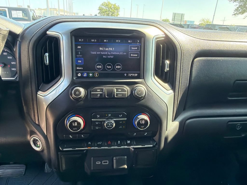 Used 2020 Chevrolet Silverado 1500 LT w/ Texas Edition AWD/4WD image 27