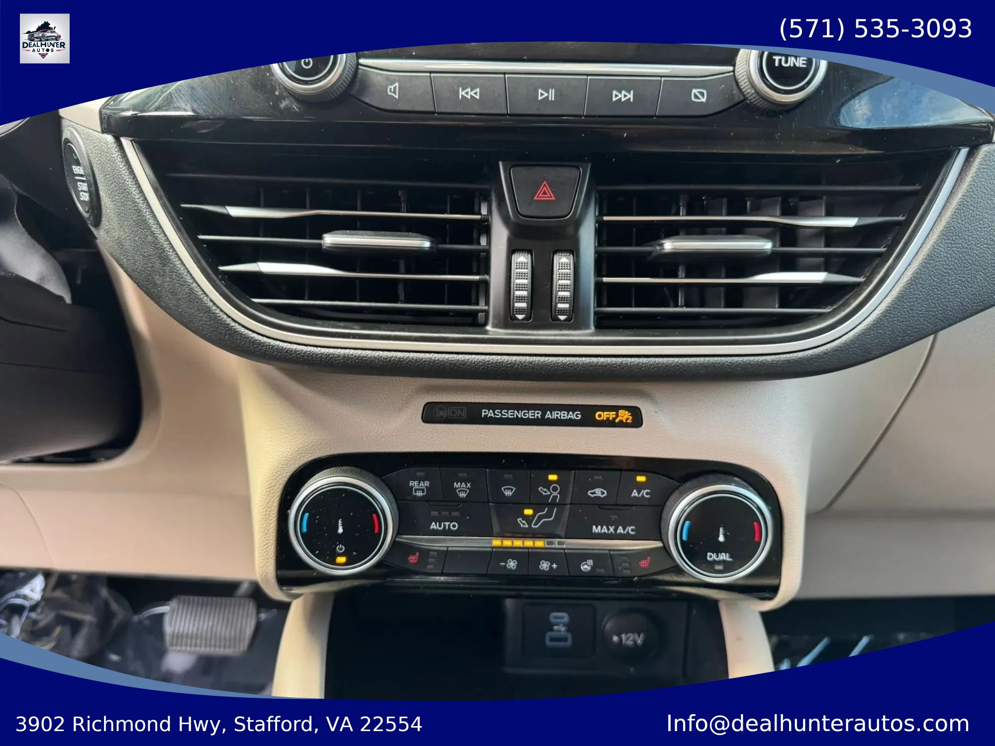 Used 2022 Ford Escape SEL w/ Class II Trailer Tow Package FWD image 25