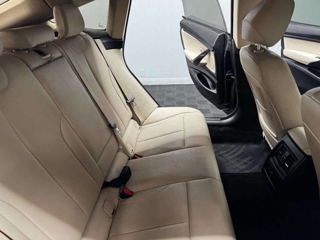 Used 2015 BMW 328i Gran Turismo xDrive image 50