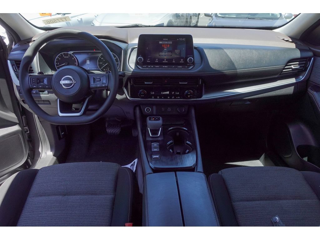 Used 2022 Nissan Rogue SV FWD image 31